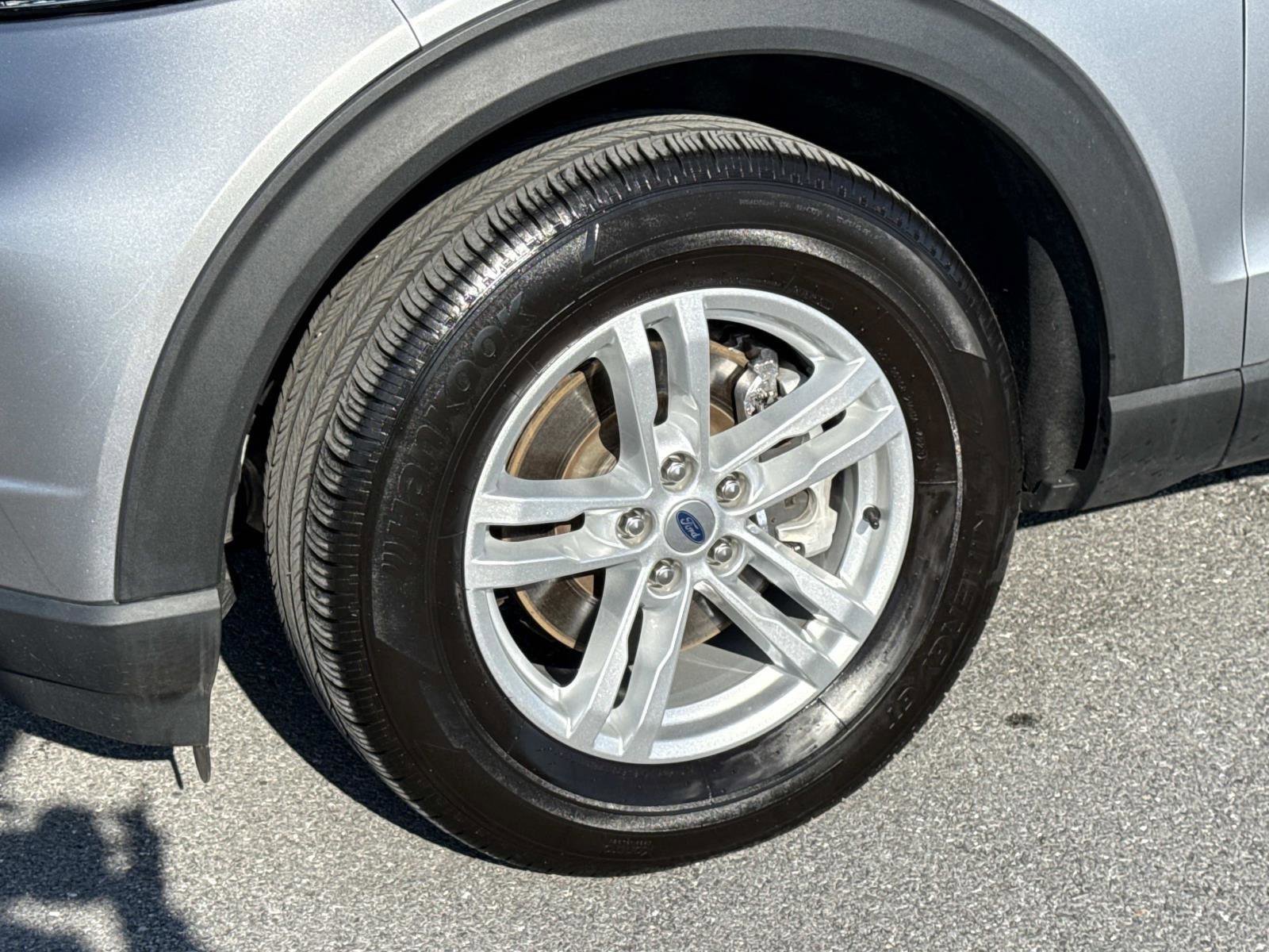 Used 2023 Ford Explorer XLT w/ Equipment Group 202A image 29