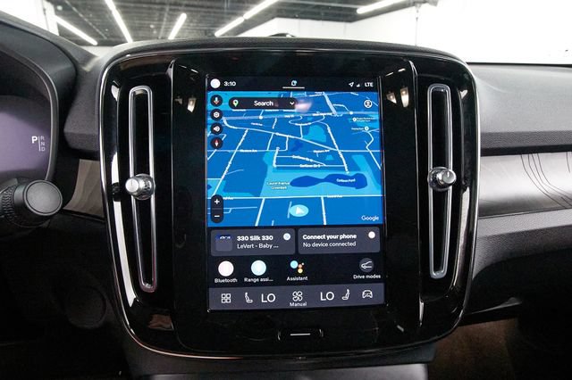 Certified 2023 Volvo C40 P8 Recharge Plus AWD/4WD image 11