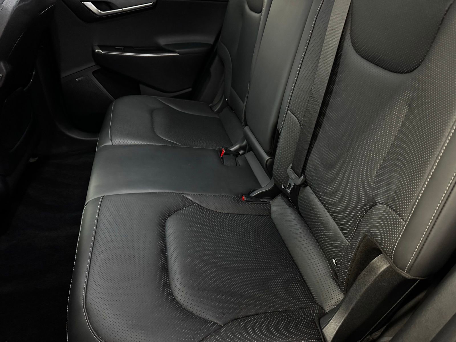 Used 2022 Kia EV6 Wind image 10