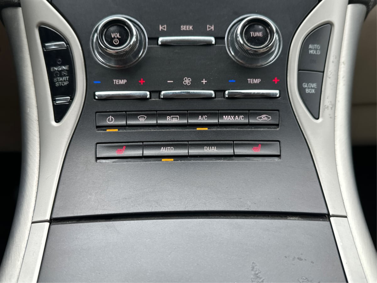 Used 2020 Lincoln Nautilus Premier w/ Equipment Group 101A AWD/4WD image 12