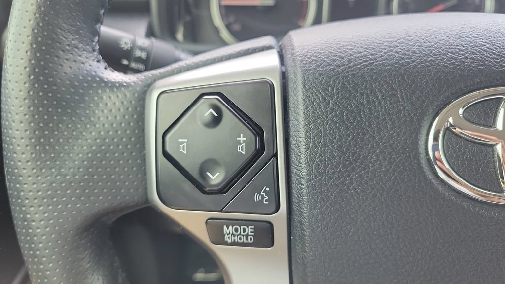 Used 2023 Toyota 4Runner Limited AWD/4WD image 21
