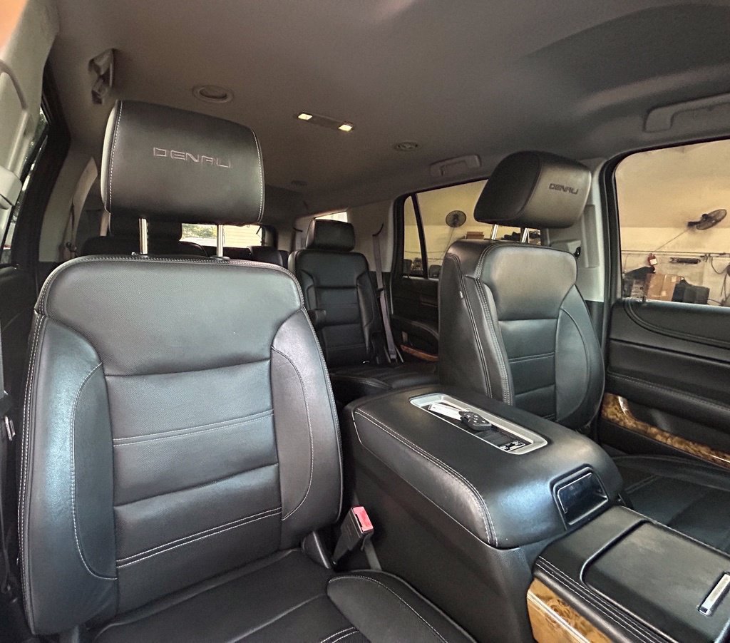 Used 2017 GMC Yukon Denali RWD image 25