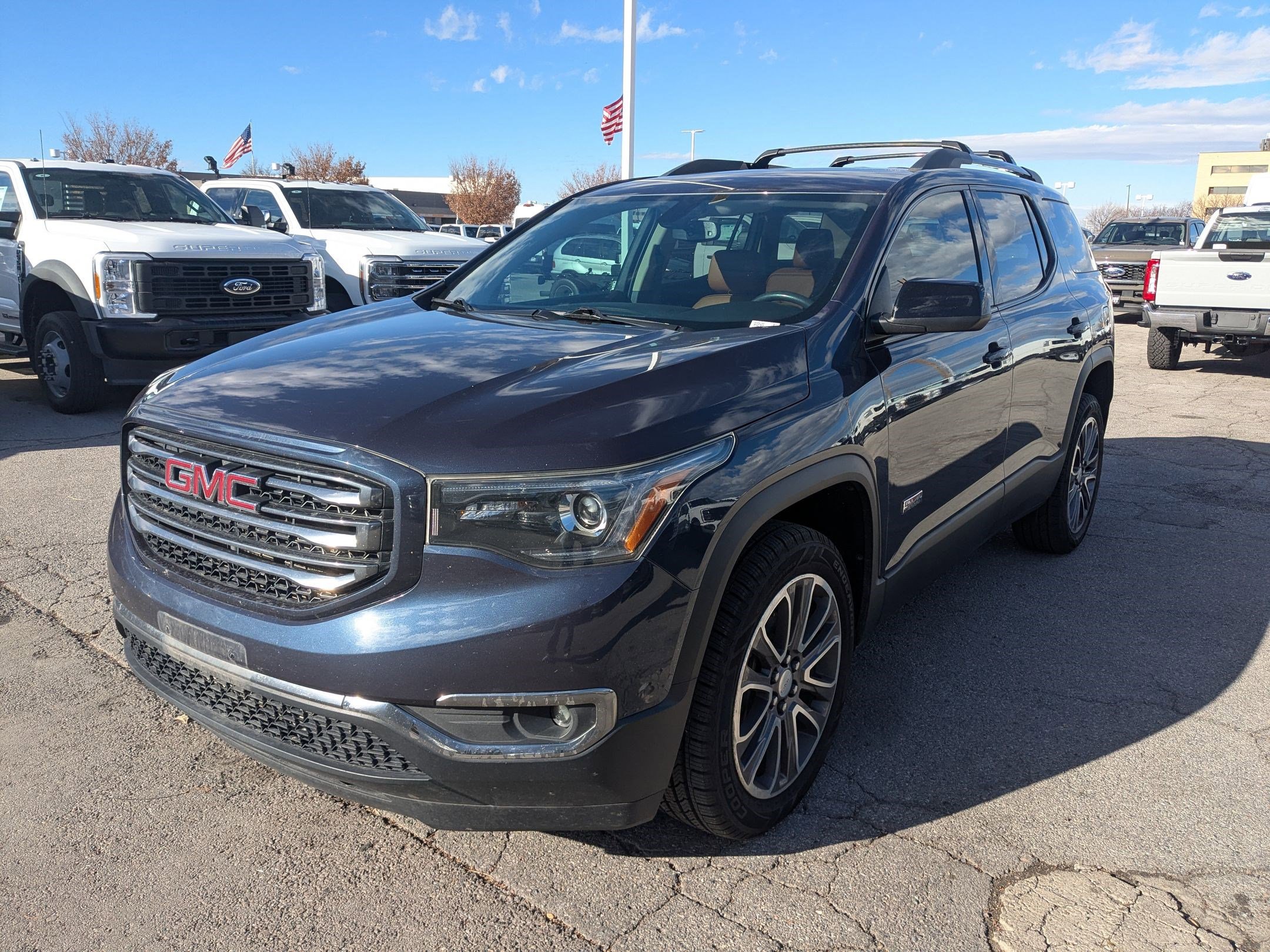 Used 2019 GMC Acadia SLT image 10