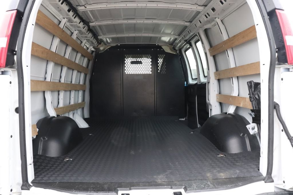 Used 2024 Chevrolet Express 2500 w/ Driver Convenience Package image 16