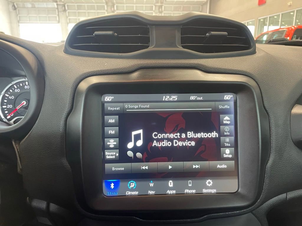 Used 2023 Jeep Renegade Latitude AWD/4WD image 16