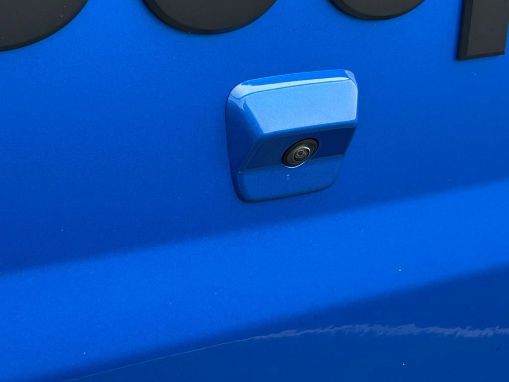 New 2026 Jeep Gladiator Sahara image 36