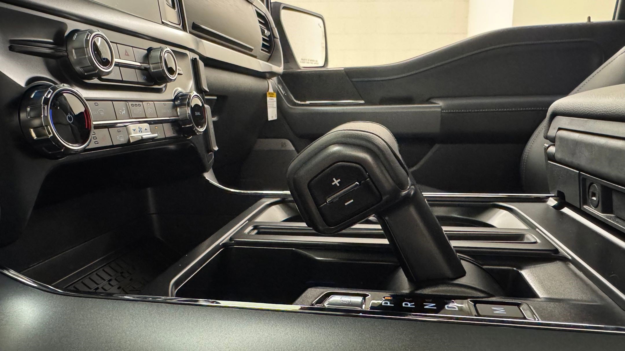 New 2025 Ford F150 XLT w/ Equipment Group 303A High image 15