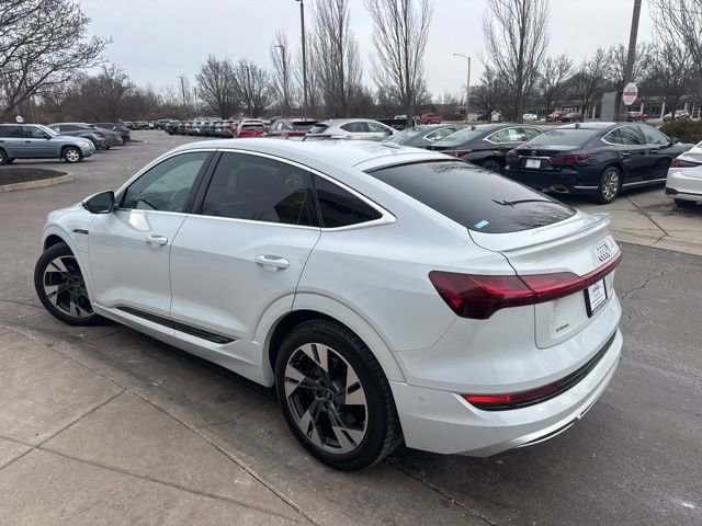 Used 2023 Audi e-tron Premium Plus w/ Premium Plus Package image 4