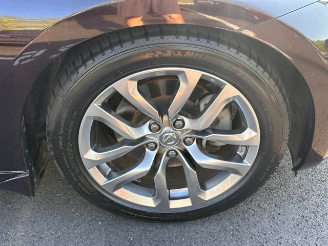 Used 2010 Nissan 370Z Touring RWD image 13