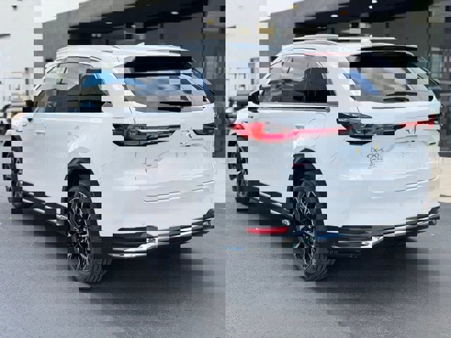 New 2025 MAZDA CX-90 Plug-In Hybrid w/ Premium Plus image 5