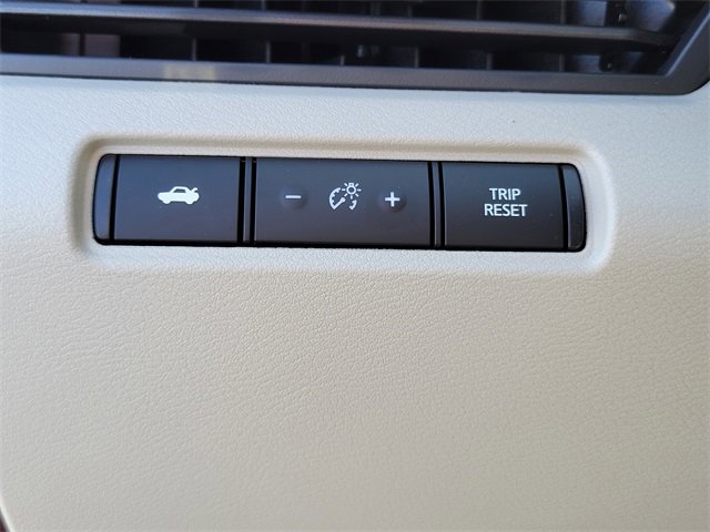 New 2025 Nissan Altima 2.5 SV image 30