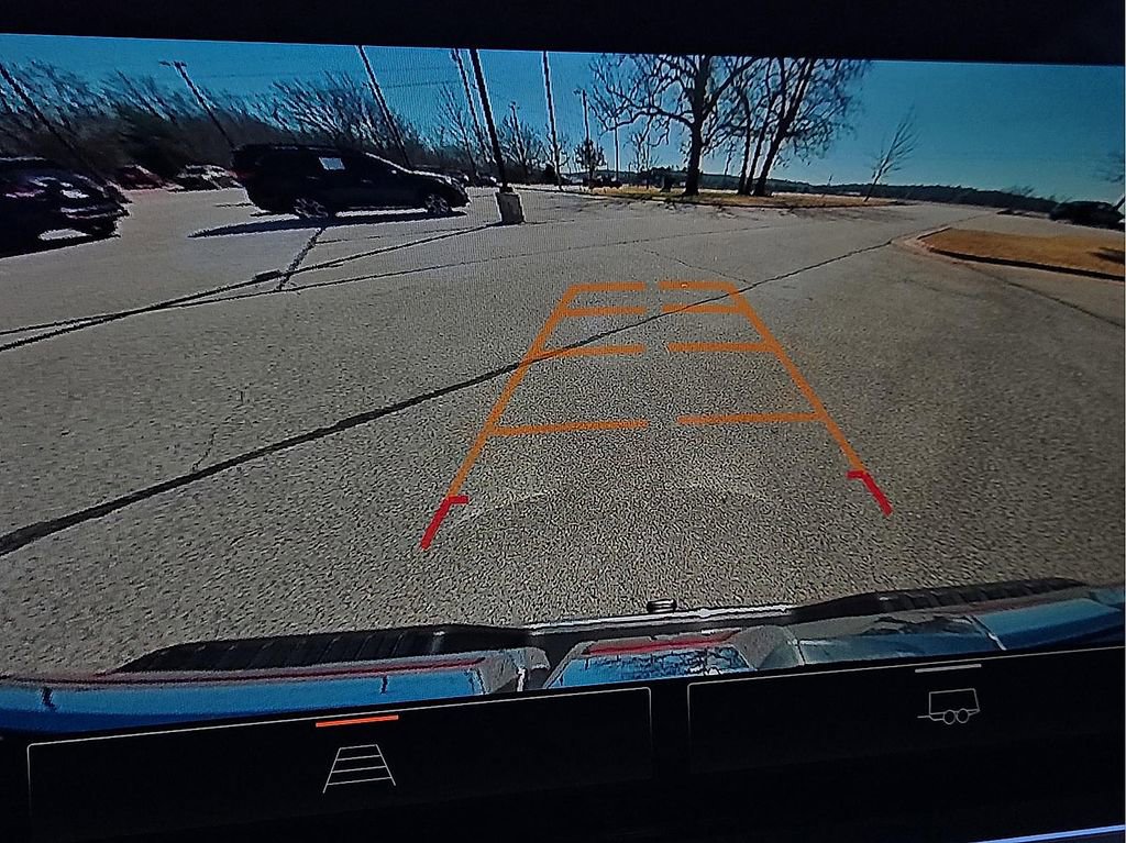 Used 2025 GMC Sierra 1500 SLT image 13