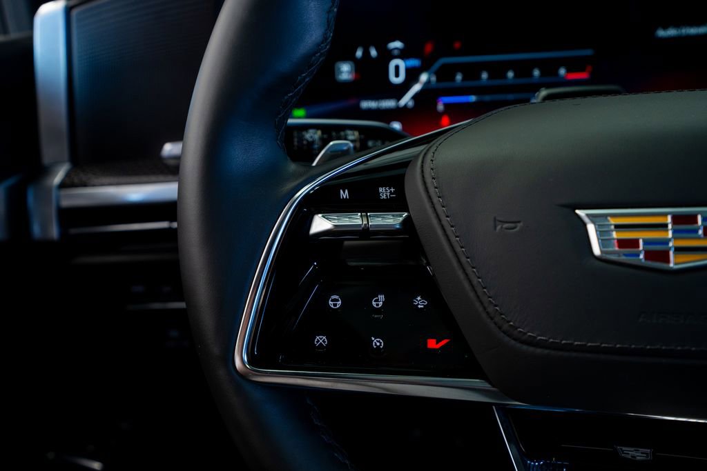 Used 2025 Cadillac Escalade V image 33