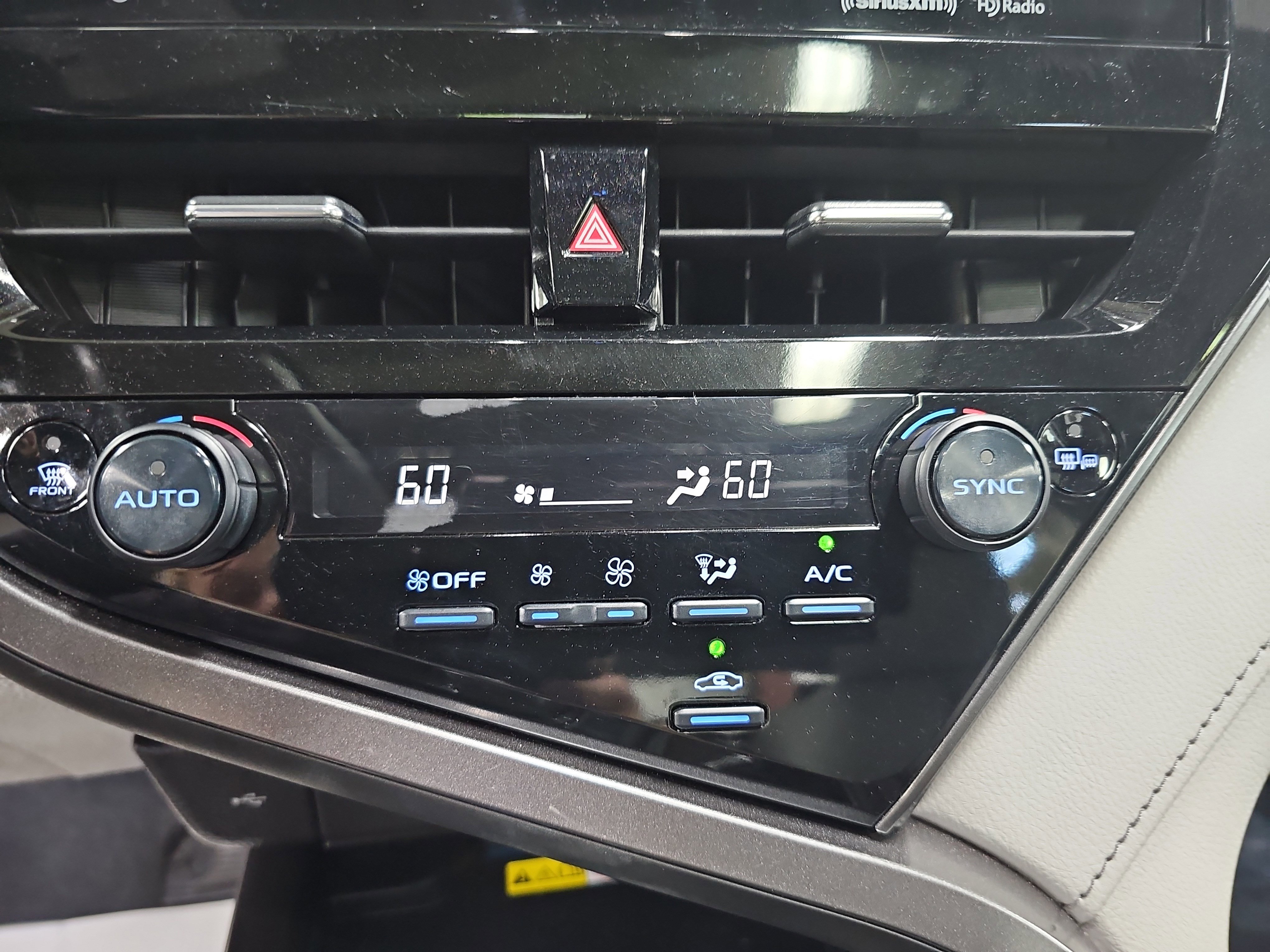 Used 2023 Toyota Camry XSE image 21