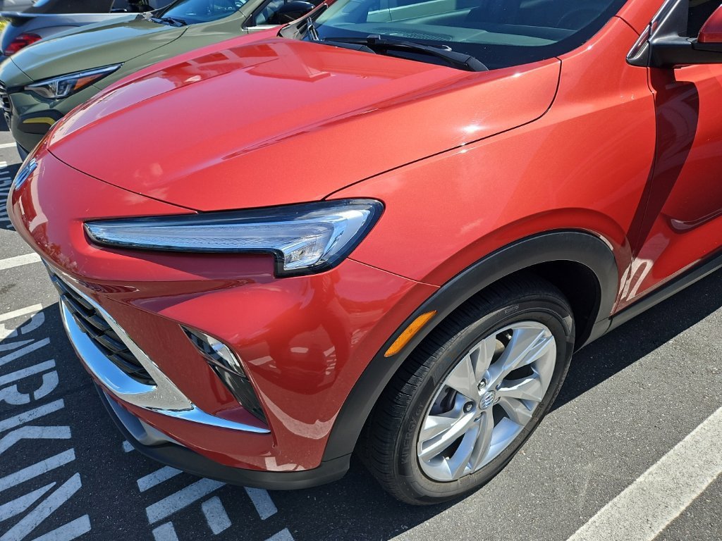 Used 2024 Buick Encore GX Preferred FWD image 2