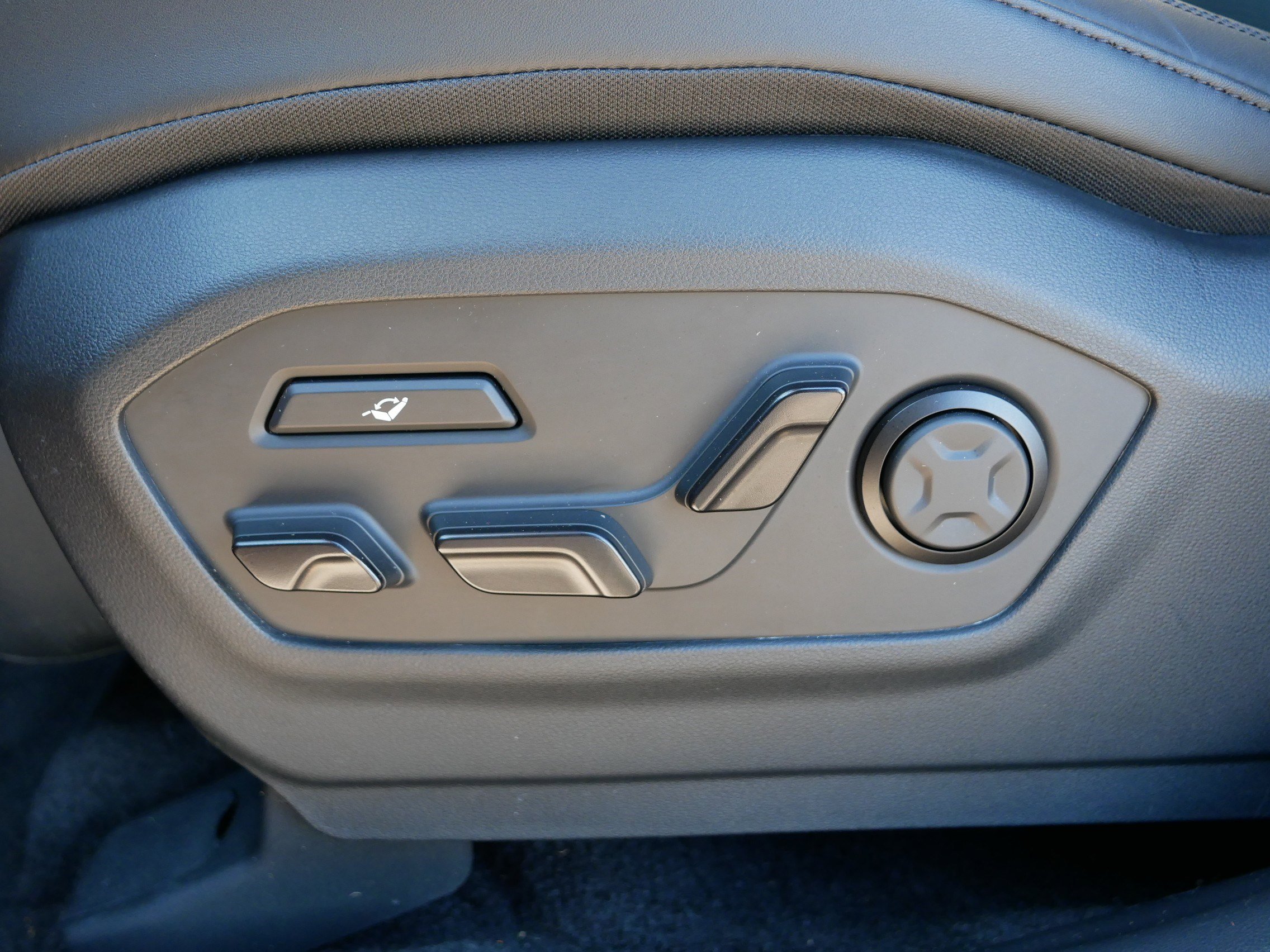 Used 2025 Hyundai Santa Fe Calligraphy image 20