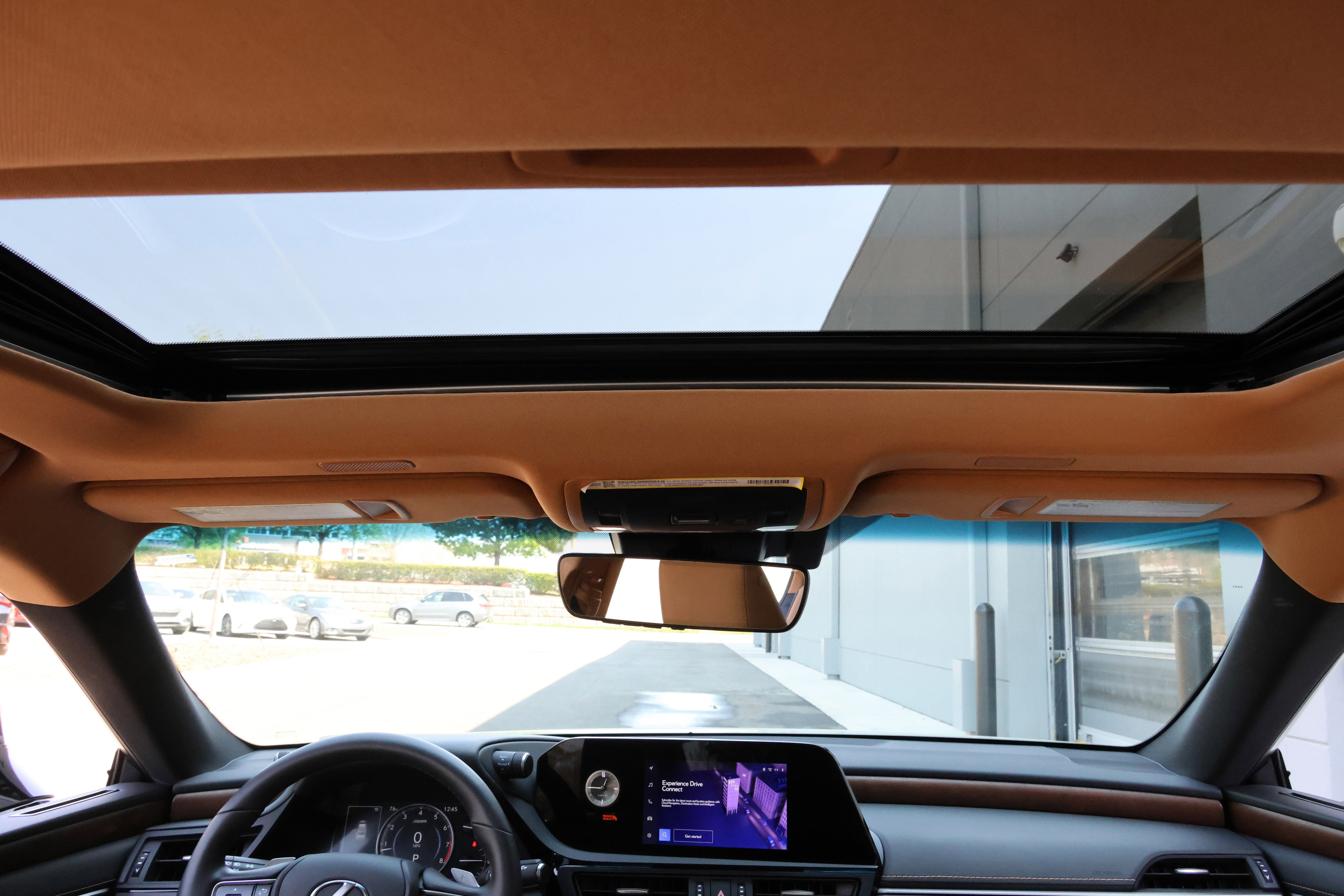 Certified 2025 Lexus ES 350 w/ Premium Package image 31