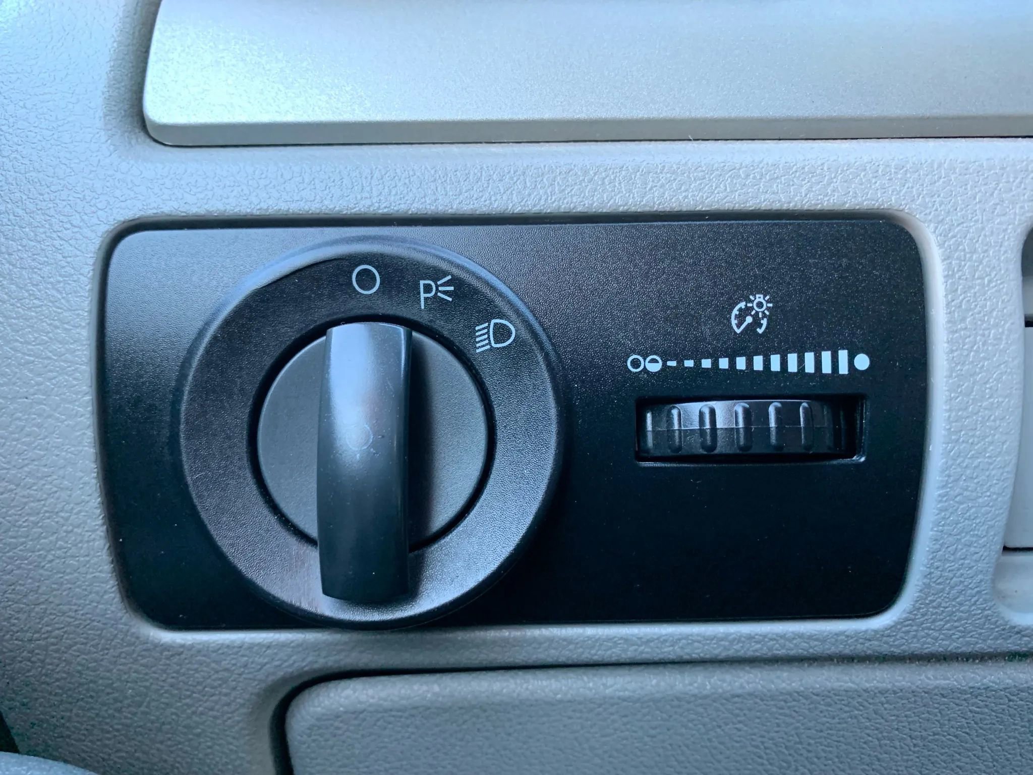 Used 2006 Ford Freestar SE image 15