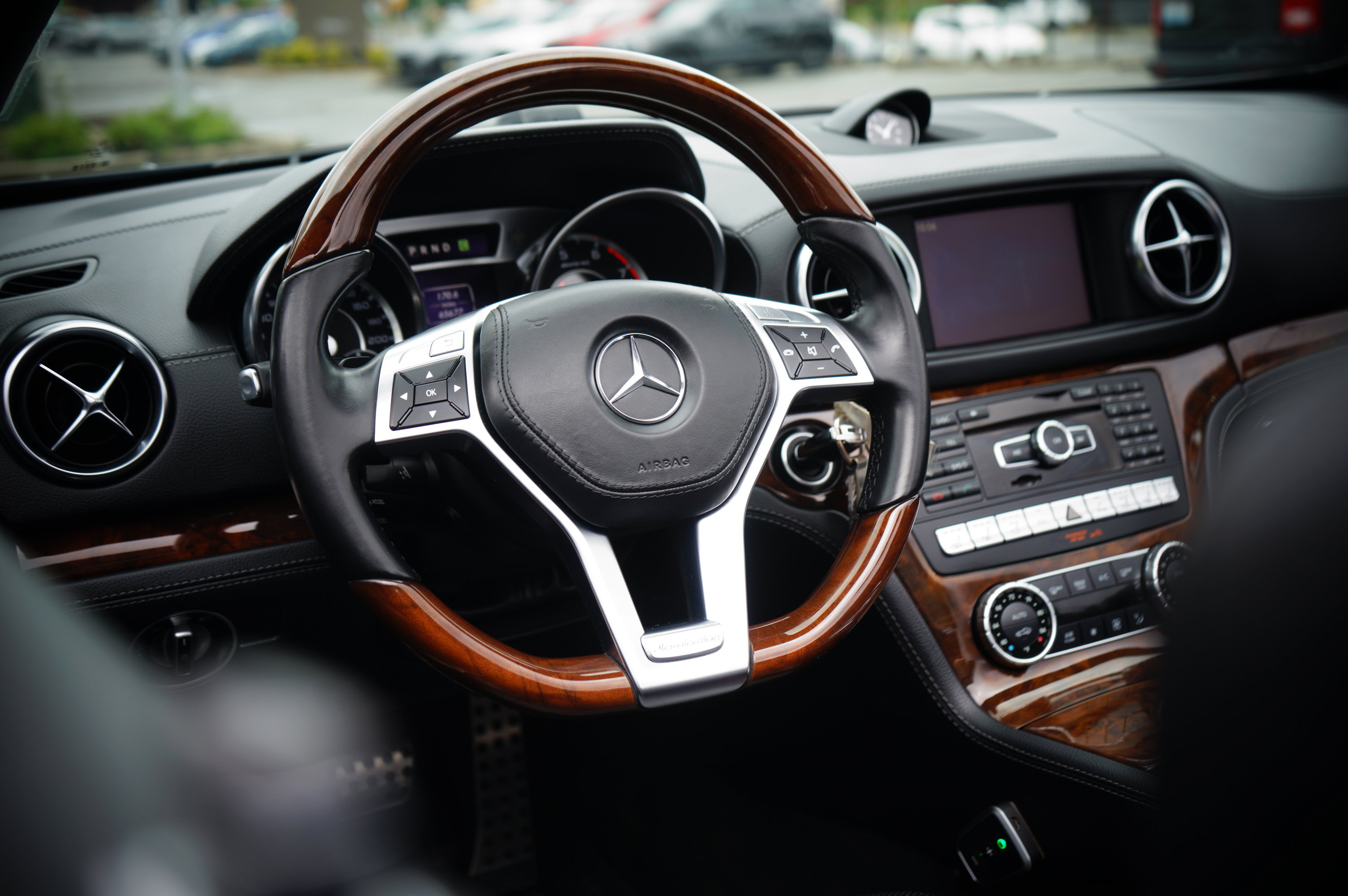 Used 2013 Mercedes-Benz SL 63 AMG image 23