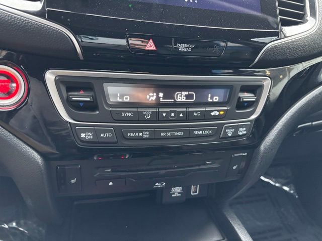 Used 2021 Honda Pilot Touring image 17