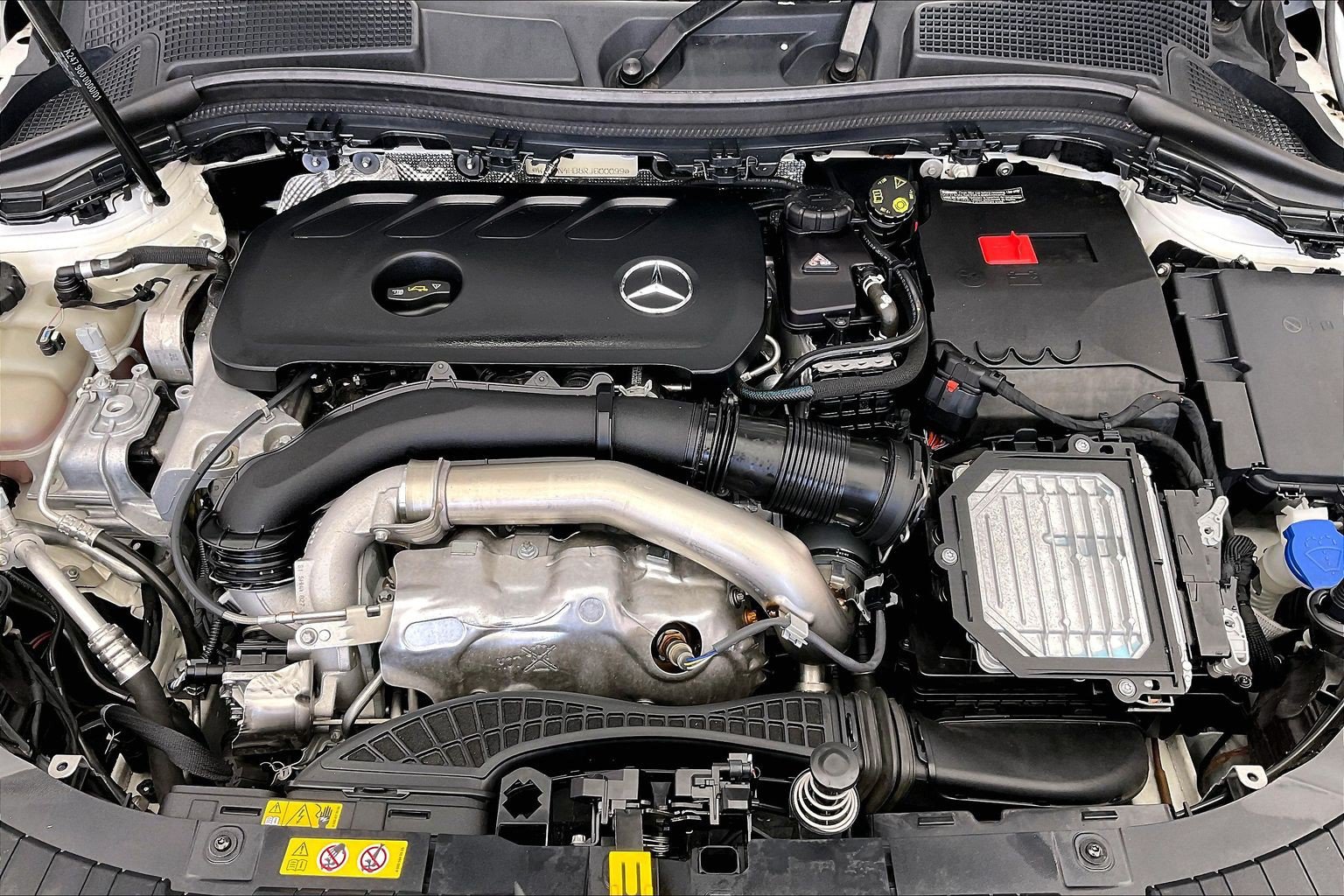 Used 2024 Mercedes-Benz GLA 250 4MATIC image 9