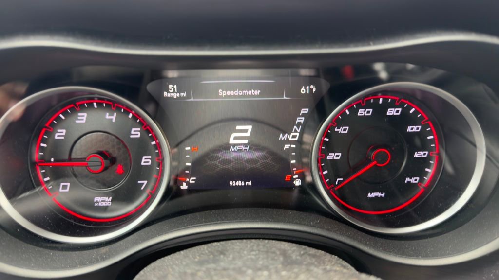Used 2018 Dodge Charger SXT RWD image 12