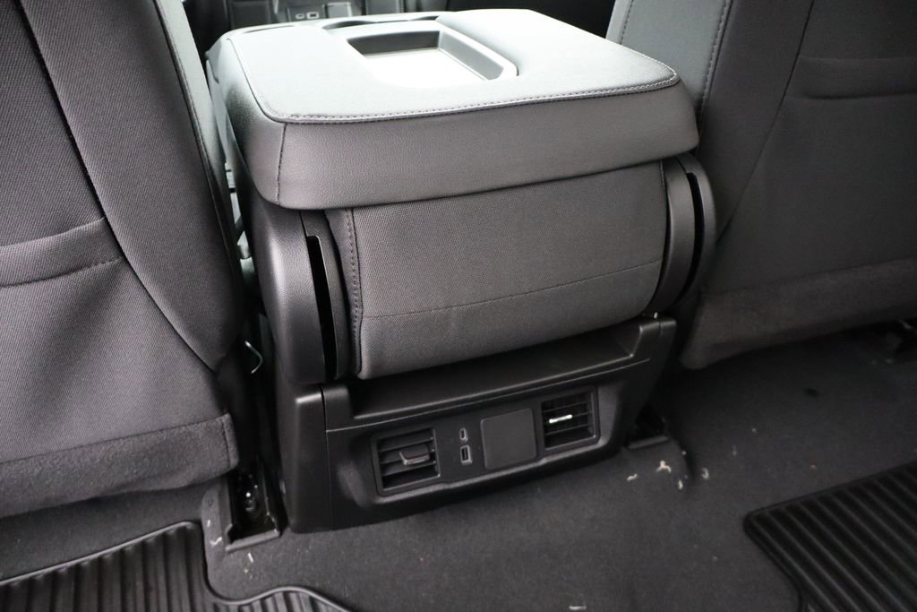 New 2026 Chevrolet Silverado 1500 Custom Trail Boss w/ LPO, Dark Essentials Package AWD/4WD image 36