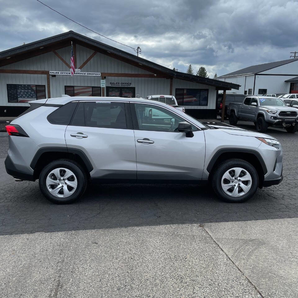 Used 2024 Toyota RAV4 LE image 6