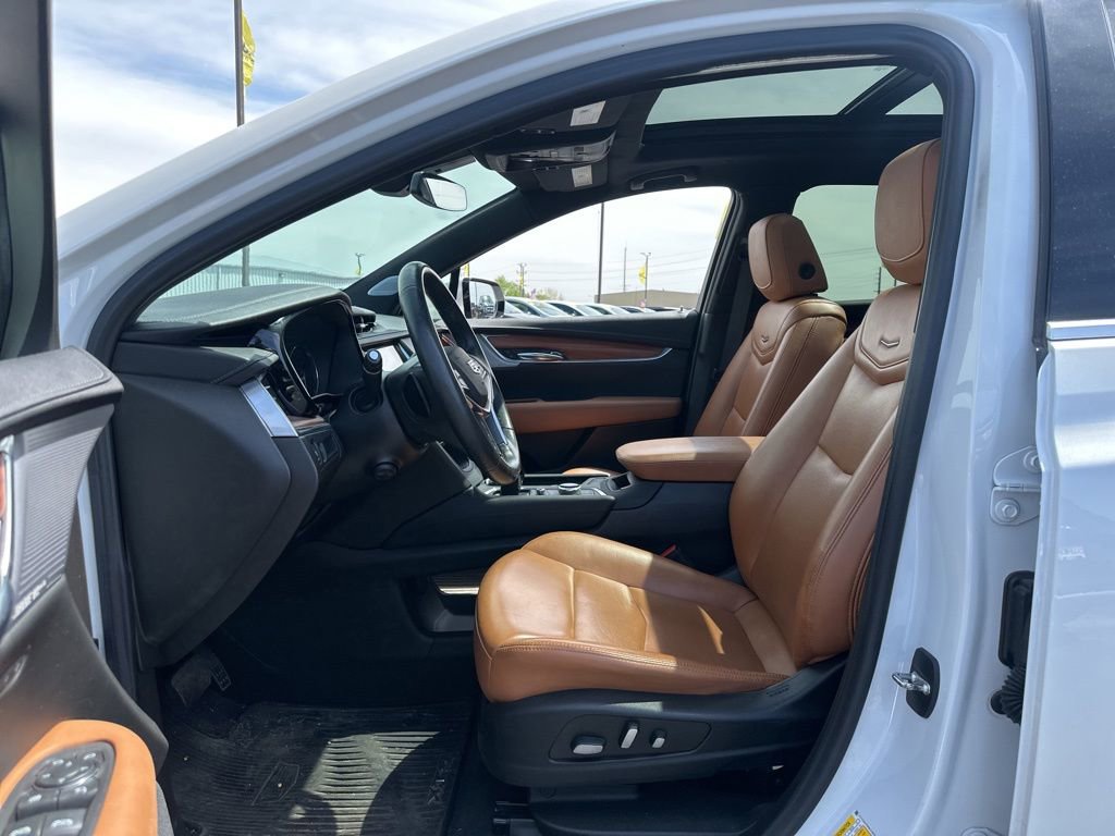 Used 2021 Cadillac XT5 Premium Luxury AWD/4WD image 8
