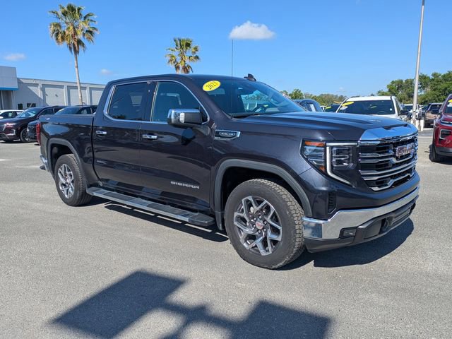Used 2023 GMC Sierra 1500 SLT w/ SLT Premium Package image 2