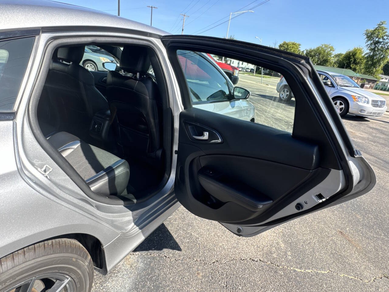 Used 2015 Chrysler 200 S w/ Navigation & Sound Group I FWD image 35