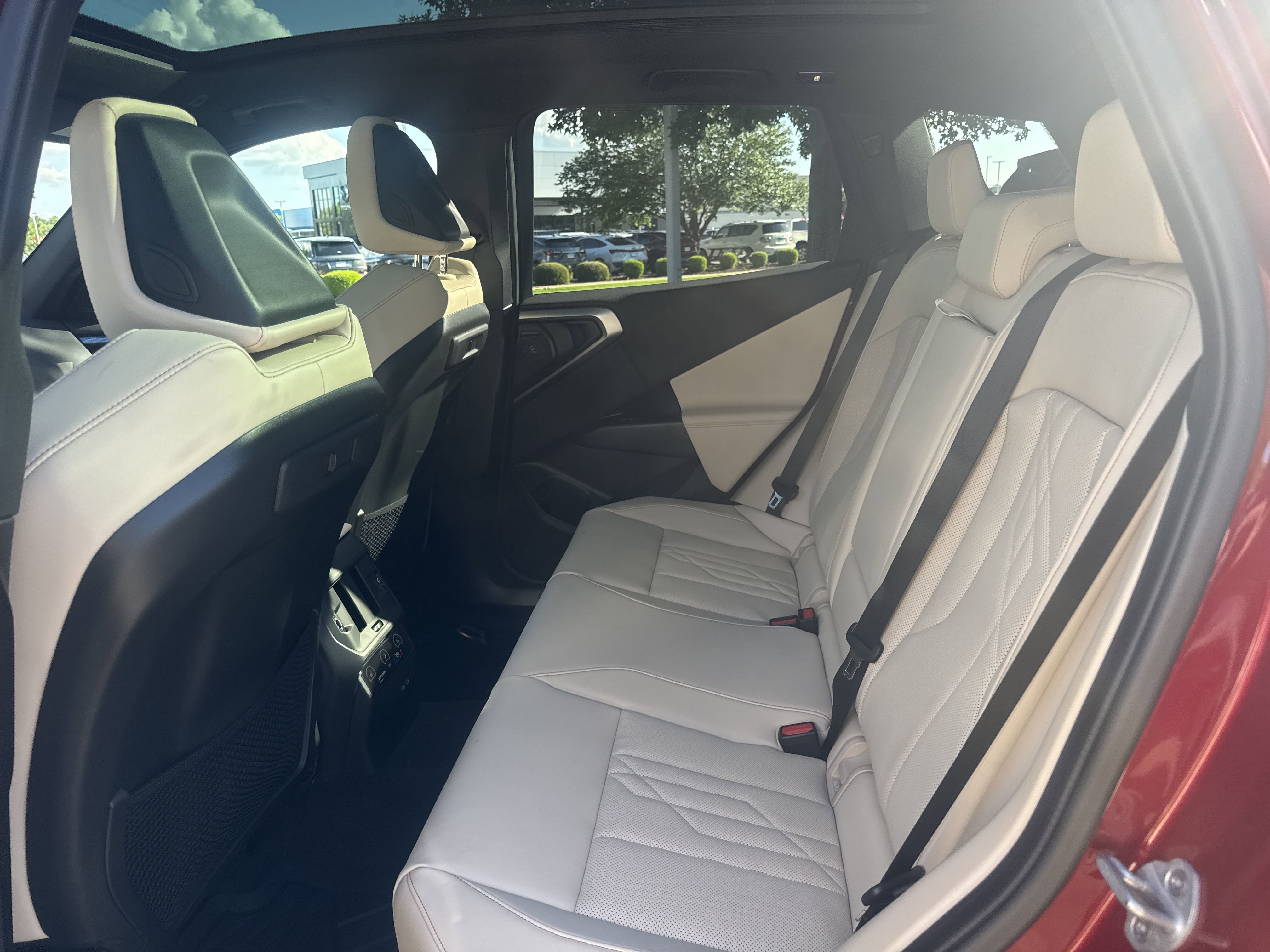 New 2025 BMW X3 xDrive30i w/ Premium Package image 11