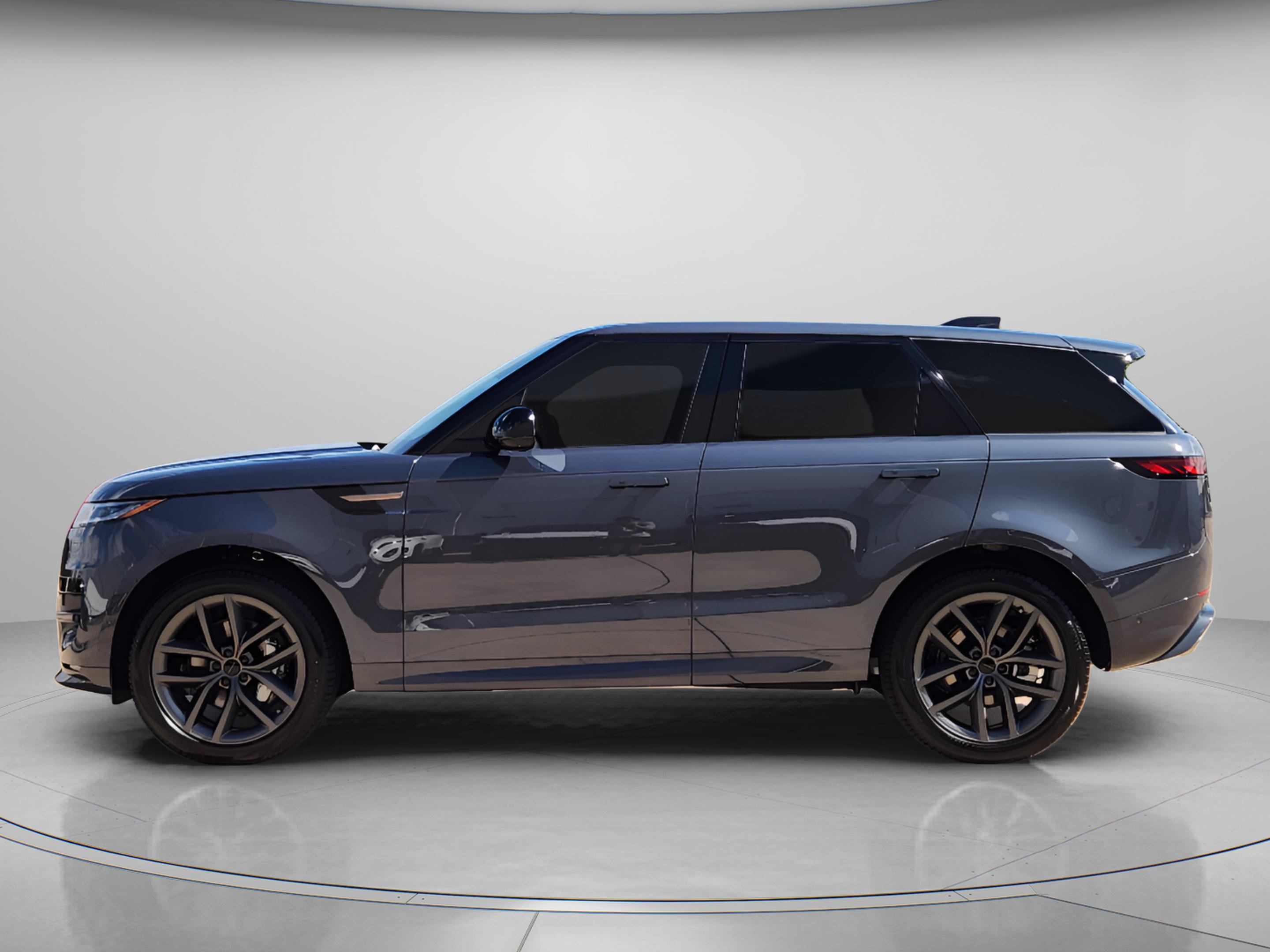 New 2026 Land Rover Range Rover Sport Dynamic SE AWD/4WD image 2
