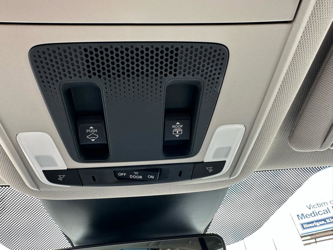 Used 2025 Honda Pilot Elite image 19