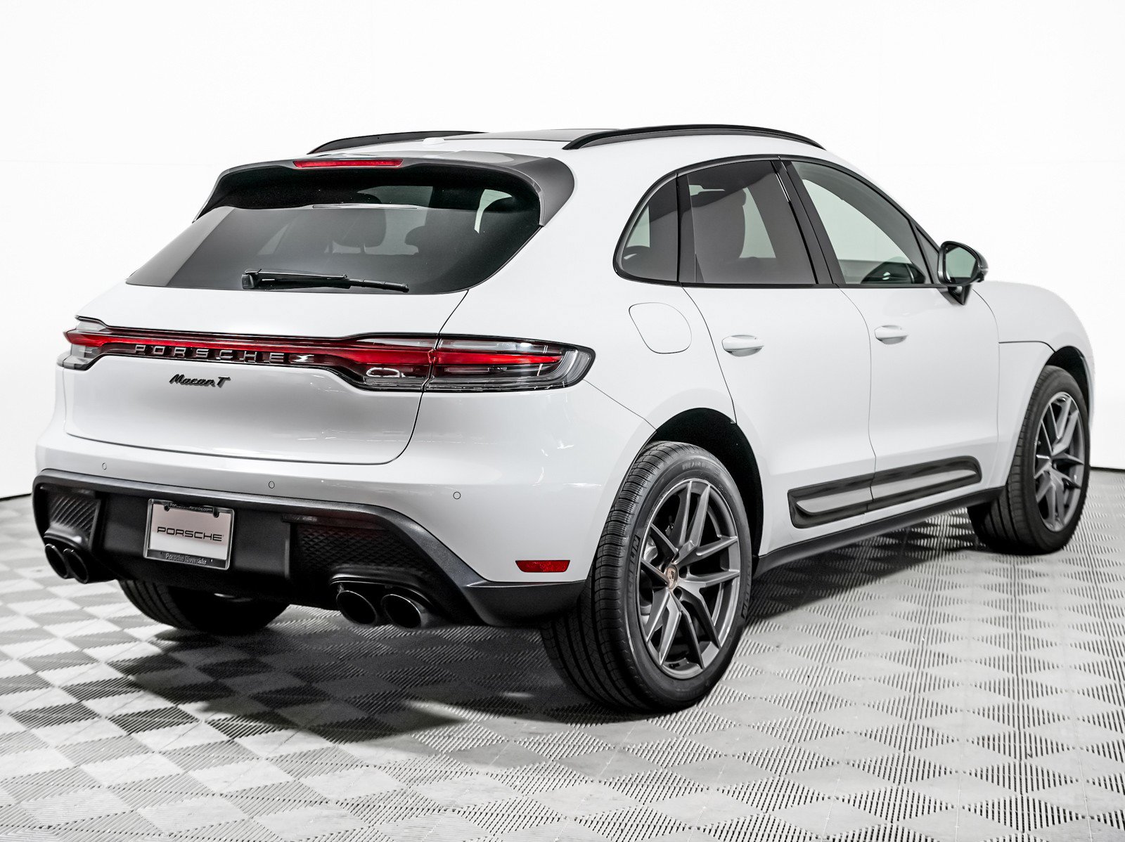 Used 2026 Porsche Macan Turbo AWD/4WD image 10