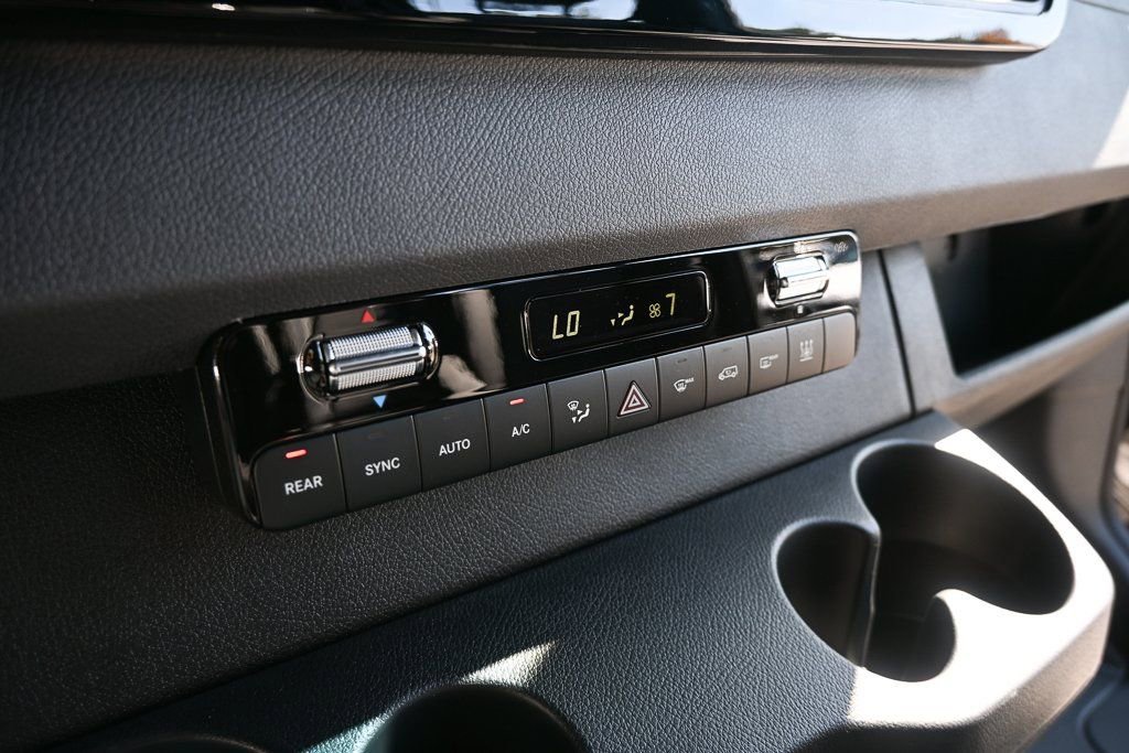 Used 2025 Mercedes-Benz Sprinter 2500 image 14
