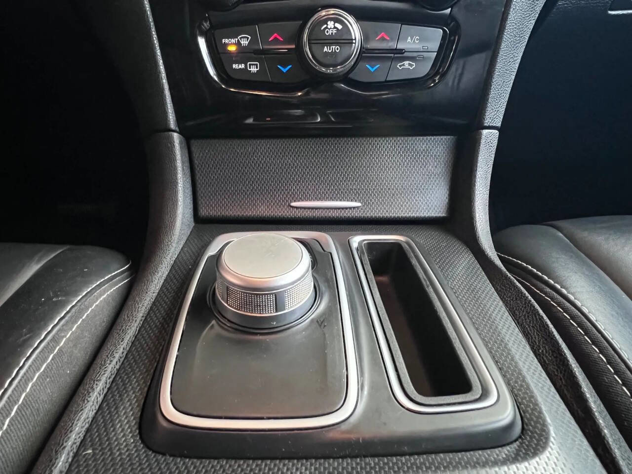 Used 2016 Chrysler 300 S image 23