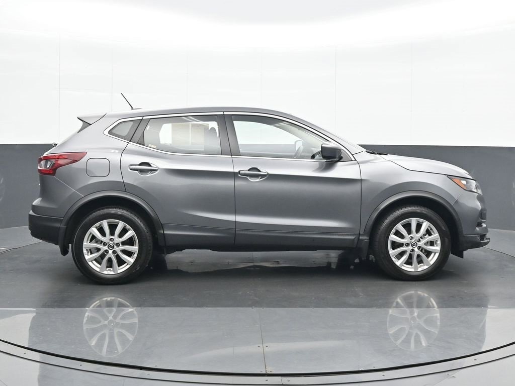Used 2022 Nissan Rogue Sport S image 7
