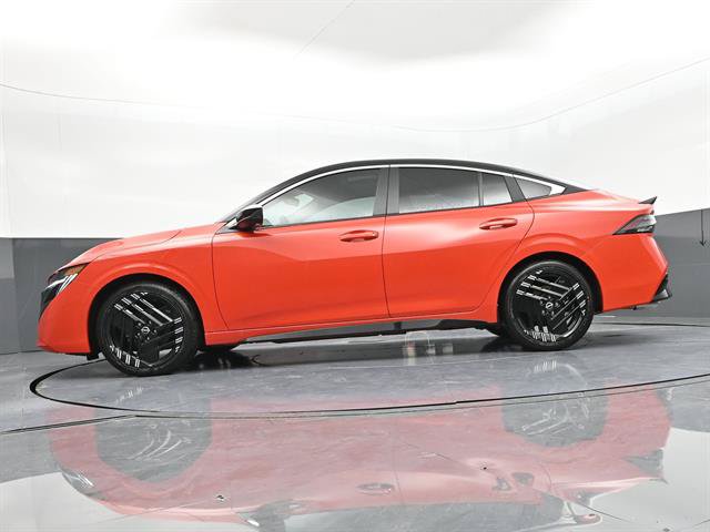 Used 2026 Nissan Sentra SR w/ SR Premium Package FWD image 25