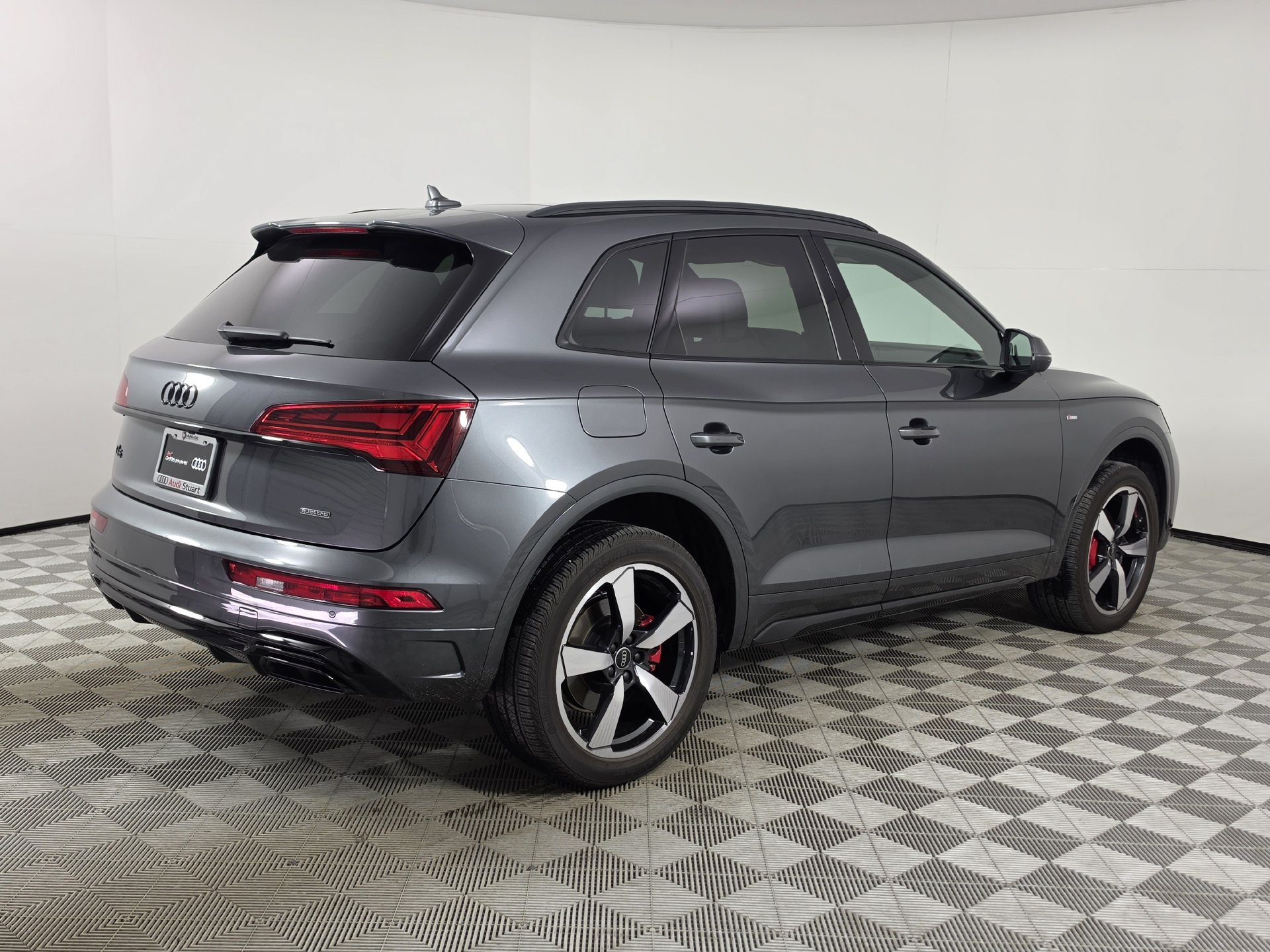 Certified 2024 Audi Q5 2.0T Premium Plus w/ Premium Plus Package AWD/4WD image 45