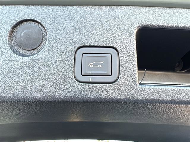 New 2026 Chevrolet Equinox ACTIV w/ Convenience Package III image 13