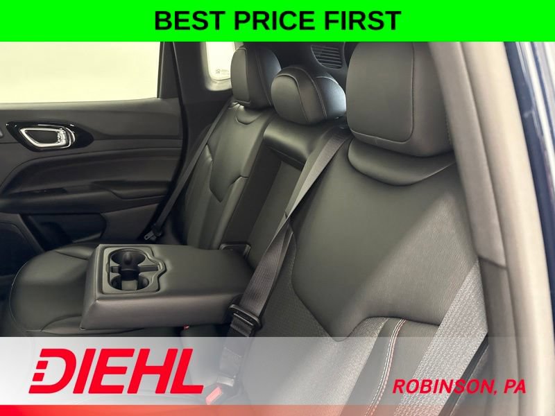 New 2026 Jeep Compass Trailhawk w/ Sun, Sound & Navigation Group AWD/4WD image 17