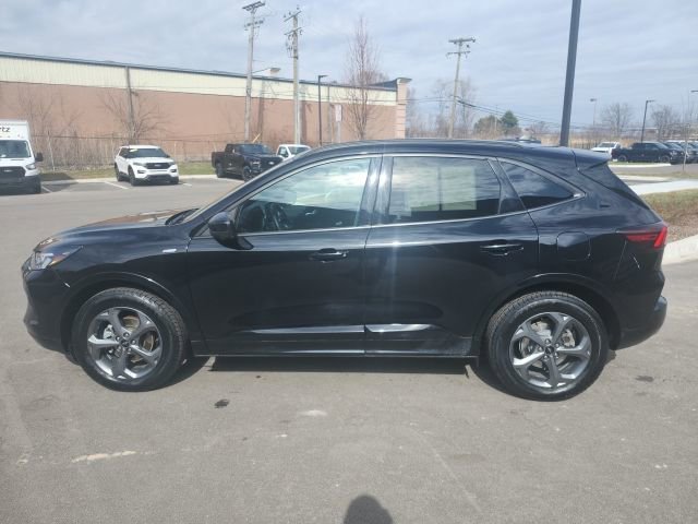Used 2023 Ford Escape ST-Line Select w/ Tech Pack #2 image 8