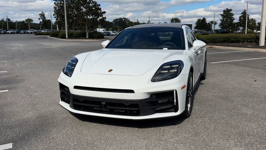 New 2026 Porsche Panamera 4 image 3