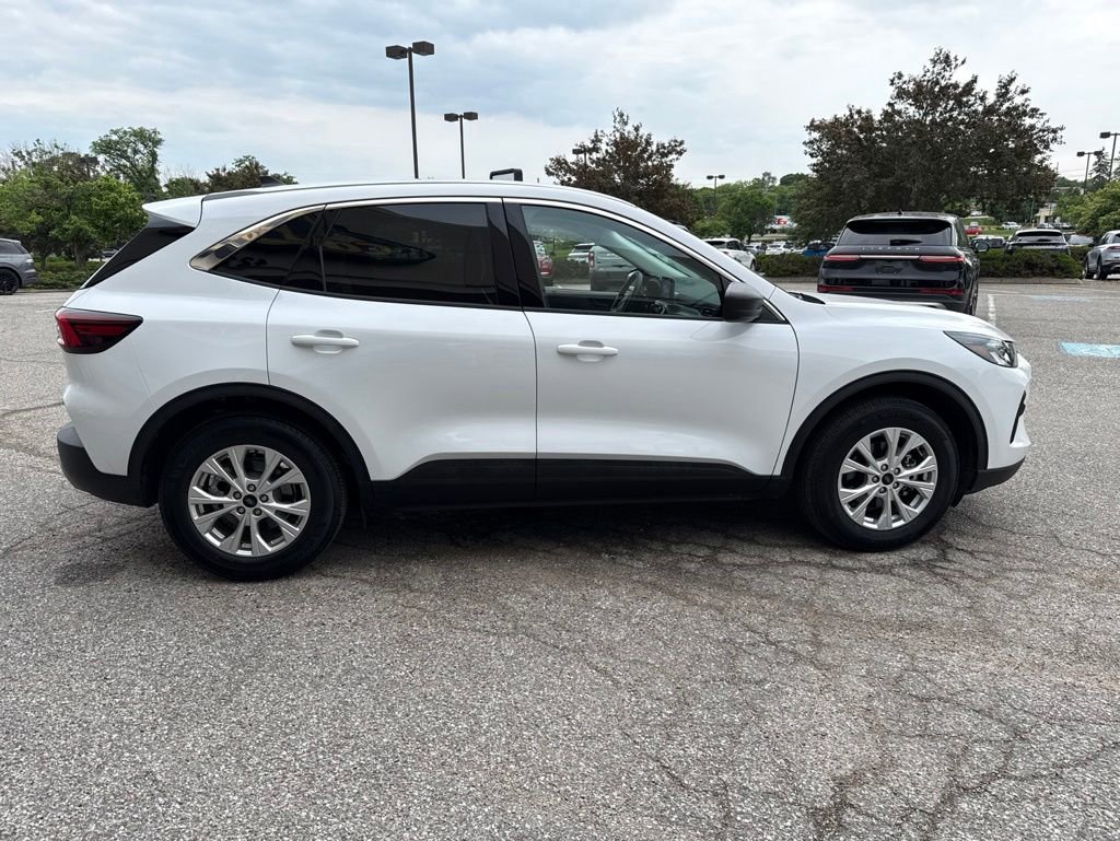 Used 2024 Ford Escape Active w/ Cold Weather Package FWD image 11