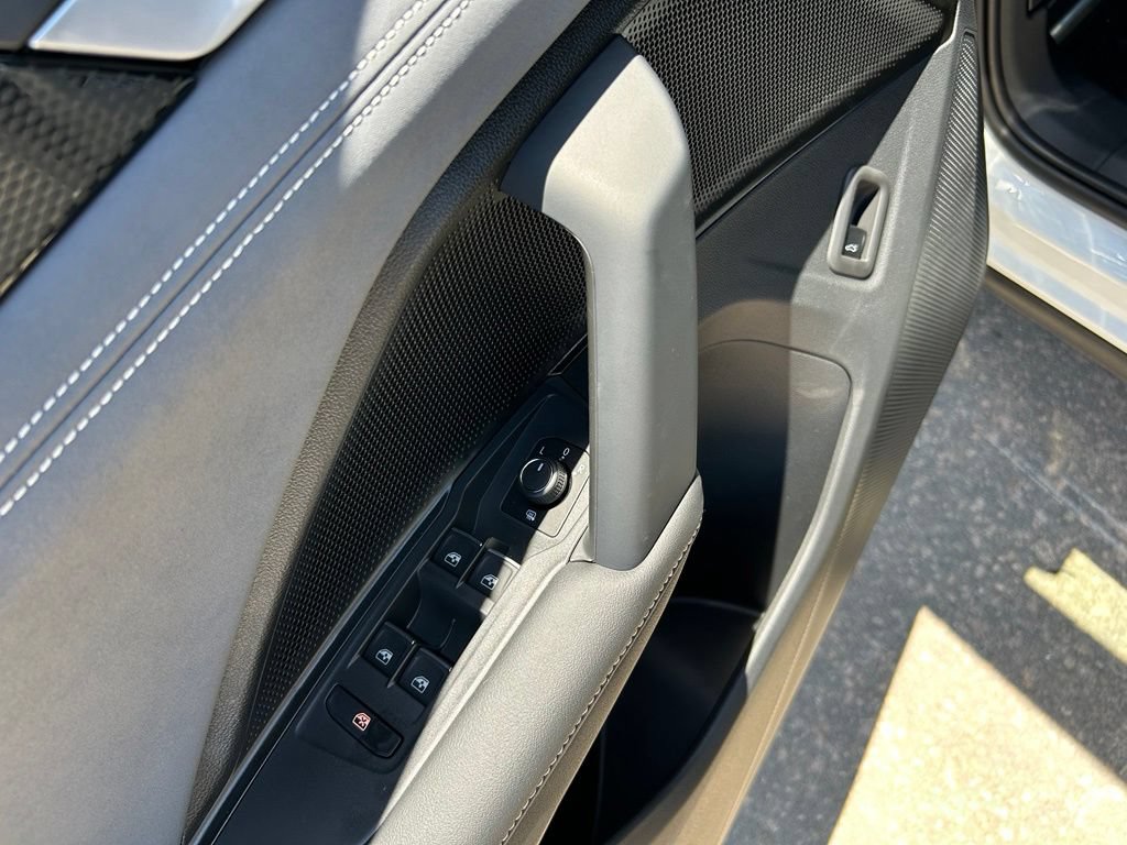 New 2026 Volkswagen Tiguan SE R-Line FWD image 20