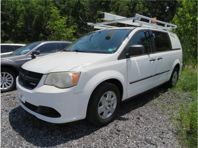 Used 2013 RAM C/V Tradesman image 16