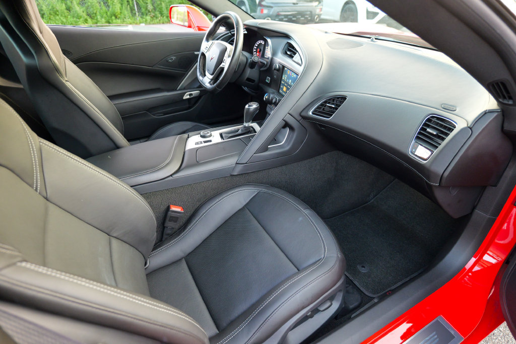 Used 2016 Chevrolet Corvette Stingray Coupe RWD image 29