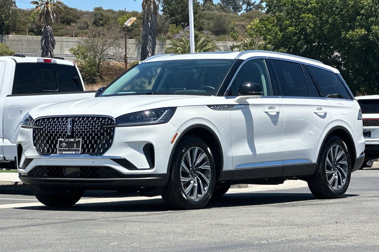 New 2026 Lincoln Aviator 2WD image 7