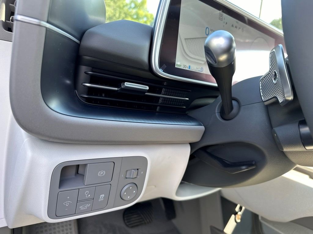 New 2024 Hyundai Ioniq 6 SEL image 33